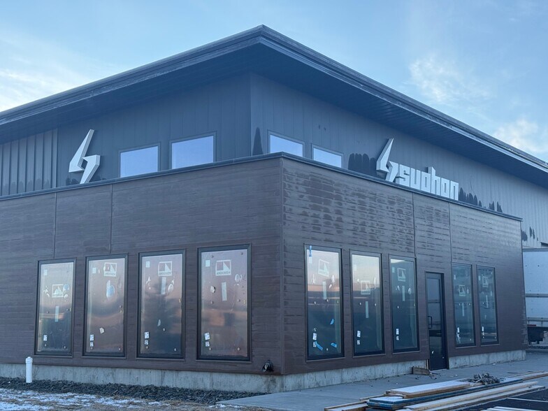 More Photos Of 4738 Thunderbird Rd, Rexburg Light Distribution For Lease