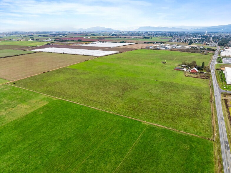 More Photos Of 2108 Main St, Lynden Land For Sale