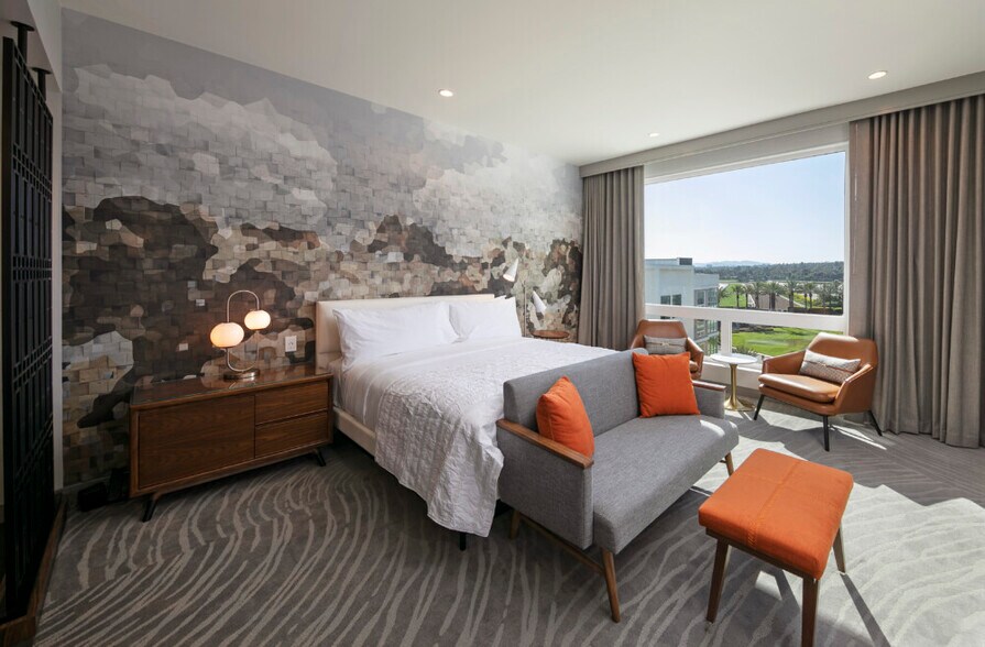 More Photos Of 130 W Huntington Dr, Arcadia Hotel For Sale