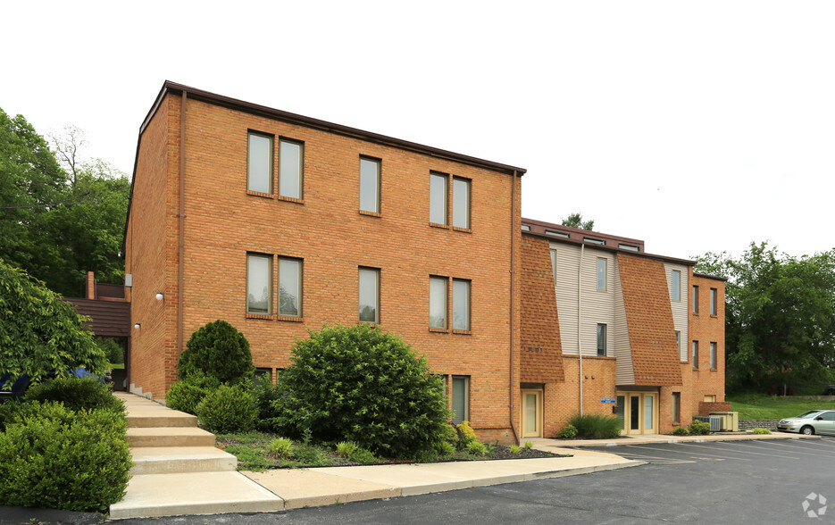 Primary Photo Of 5340 Rapid Run Rd, Cincinnati Medical For Lease