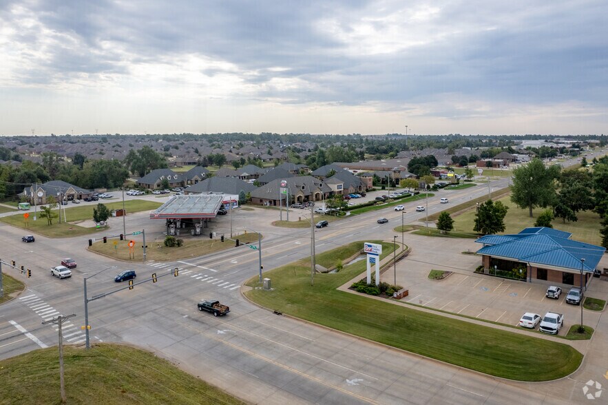 More Photos Of 1468 N Mustang Rd, Mustang Healthcare For Sale