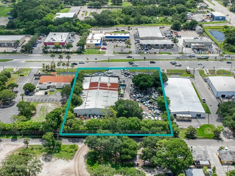 More Photos Of 3935 Washington Blvd, Sarasota Auto Dealership For Lease