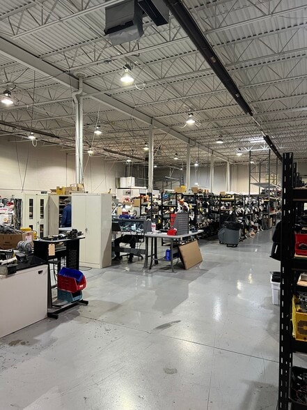 More Photos Of 44810 Vic Wertz Dr, Clinton Township Distribution For Lease