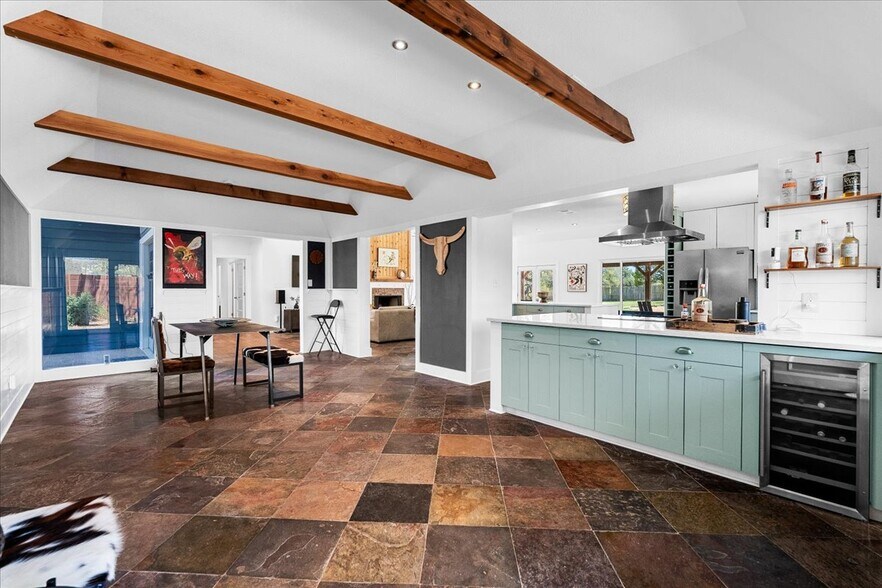 More Photos Of 14519 Fitzhugh Rd, Austin Specialty For Sale