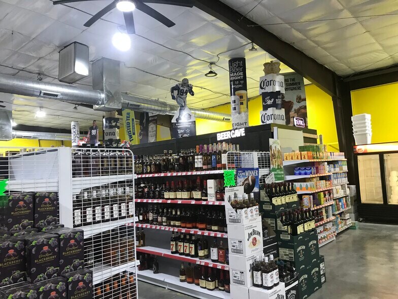 More Photos Of 3705 SW 119th St, Oklahoma City General Retail For Sale