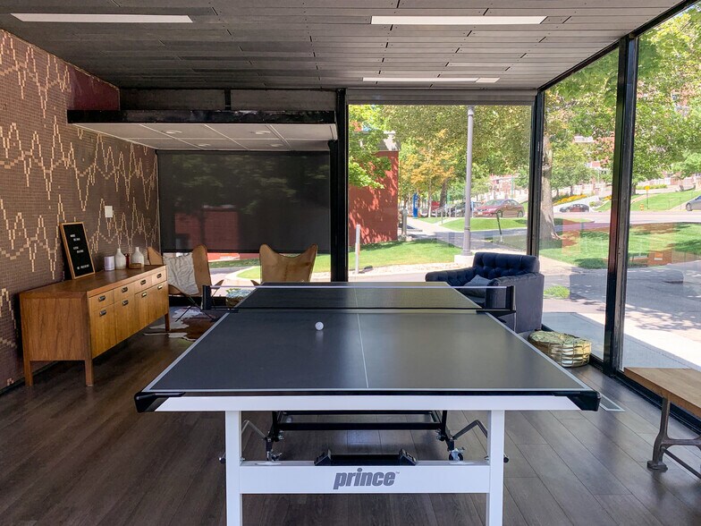 More Photos Of 242 E South Temple, Salt Lake City Freestanding For Lease