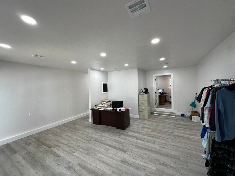 More Photos Of 1324 SW 89th St, Oklahoma City Freestanding For Sale