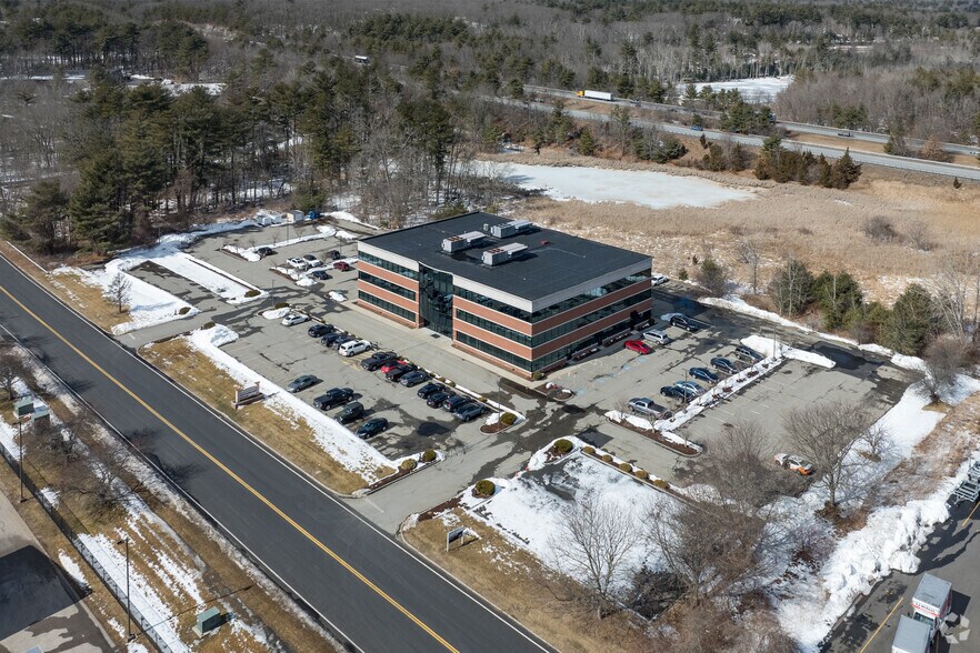 More Photos Of 44 Bearfoot Rd, Northborough Office For Lease