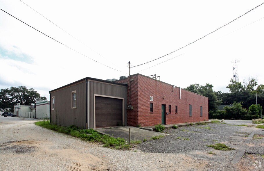 More Photos Of 701 V St, Pensacola Office Residential For Lease