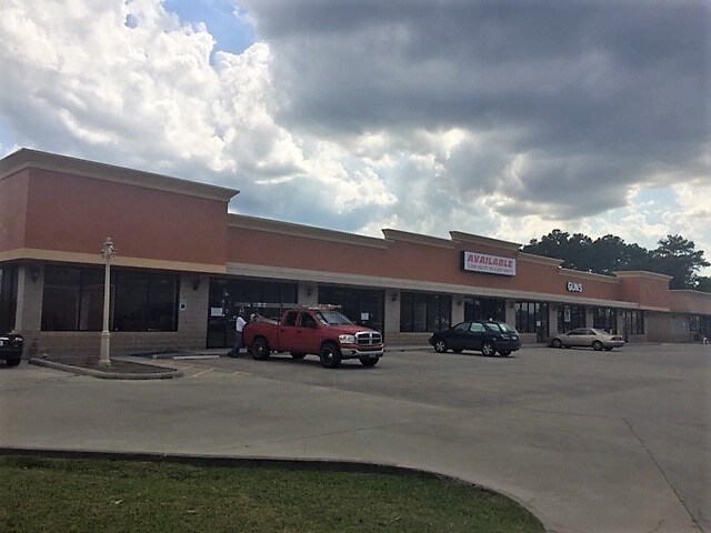 More Photos Of Louetta Rd @ Lexington Rd, Spring Unknown For Lease
