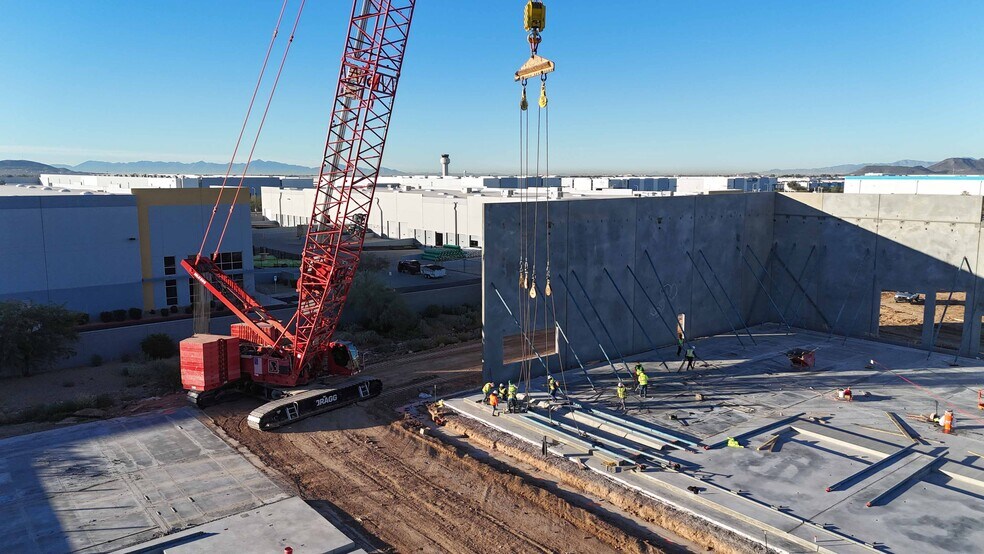 More Photos Of 23777 N 3rd Ave, Phoenix Unknown For Lease