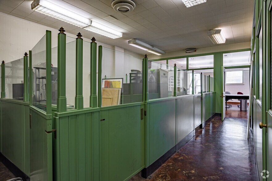 More Photos Of 1873 E 55th St, Cleveland Warehouse For Sale