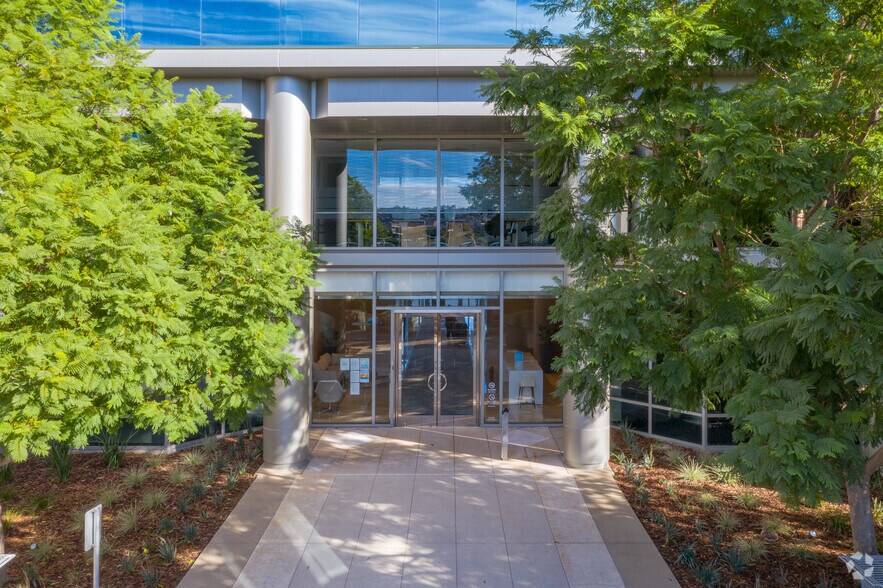 More Photos Of 201 Redwood Shores Pky, Redwood City Office For Lease