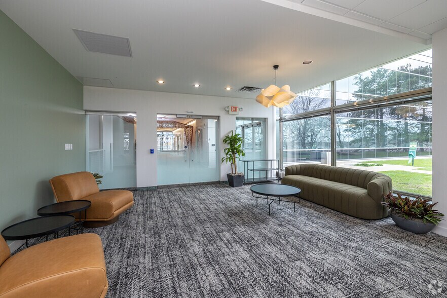 More Photos Of 3033 Excelsior Blvd, Minneapolis Medical For Lease