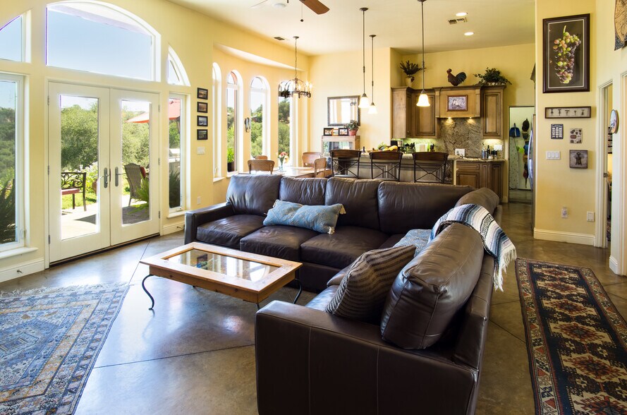 More Photos Of 7071 Ridge Road, Newcastle Winery Vineyard For Sale
