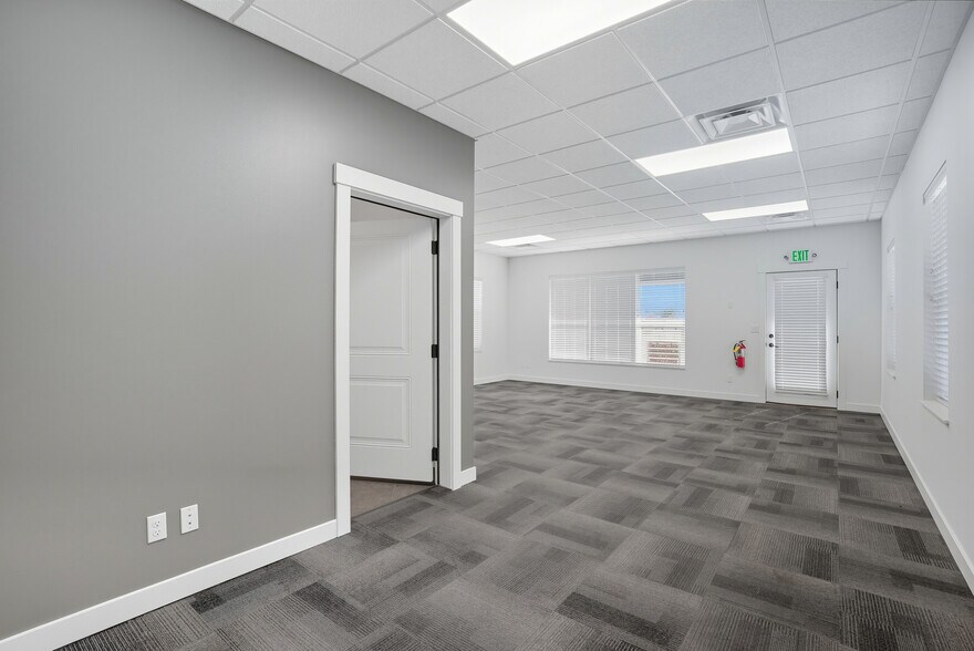 More Photos Of 15803 E Sprague Ave, Spokane Valley Office For Lease