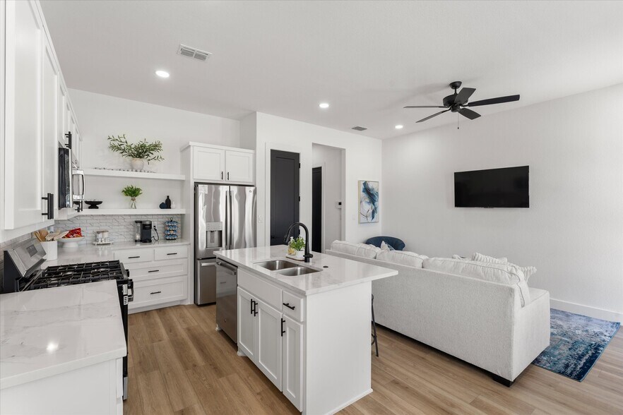More Photos Of 196 W 17th St, Mount Pleasant Apartments For Sale