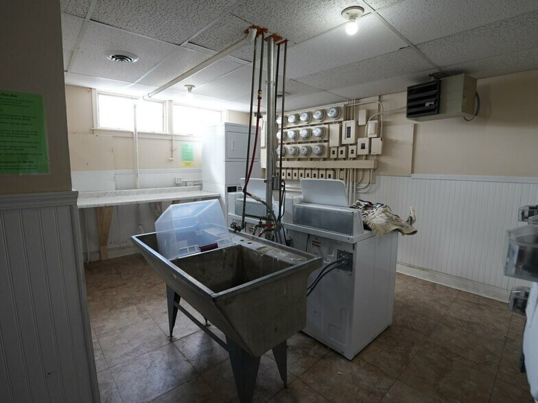 More Photos Of 311 W Highland Dr, Williston Apartments For Sale