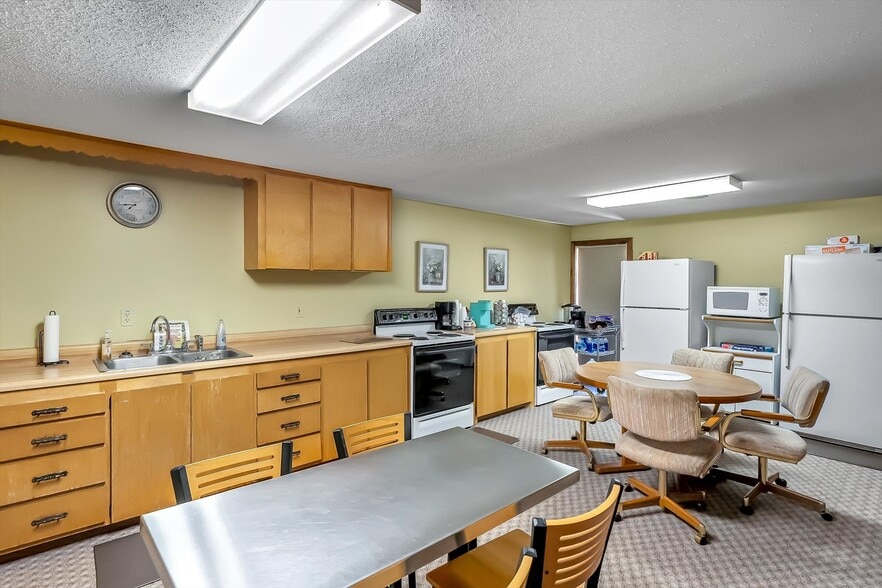 More Photos Of 140 North Point Prairie Rd, Wentzville Religious Facility For Sale