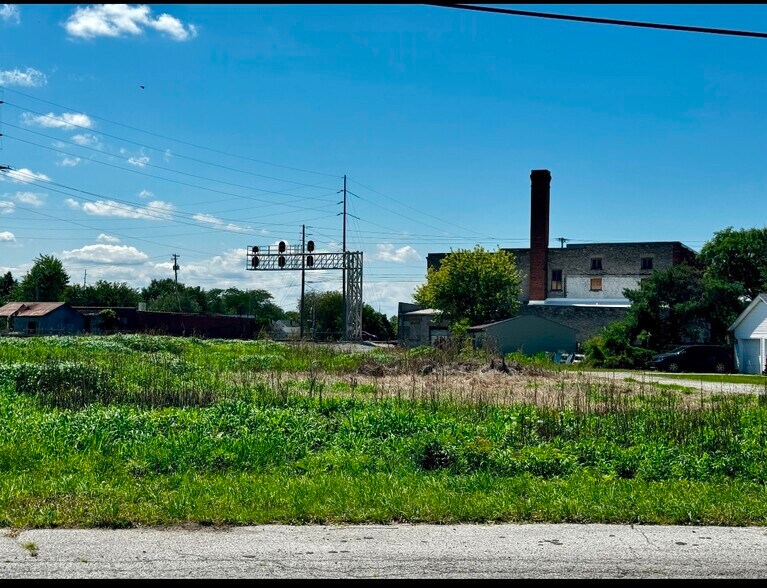 More Photos Of 1702 Campbell St, Sandusky Industrial For Sale