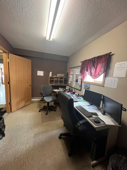 More Photos Of 603 Cornell Ave, Big Stone City Office For Sale