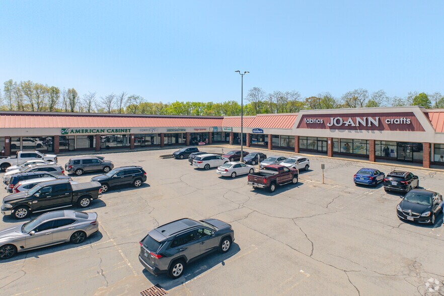 More Photos Of 436 Broadway St, Methuen Freestanding For Sale