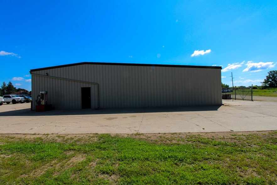 More Photos Of 135 E Front St, Claremont Specialty For Sale
