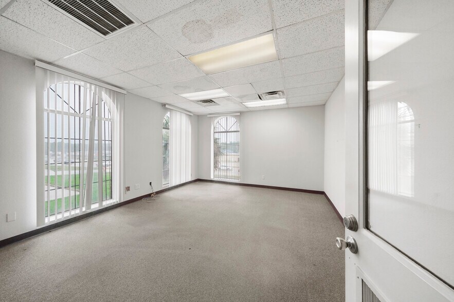 More Photos Of 0 Highway 105, Conroe Office Residential For Sale