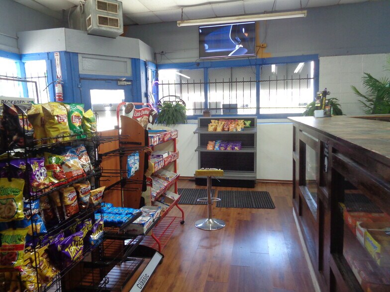 More Photos Of 3445 Woodland Ave, Kansas City General Retail For Sale