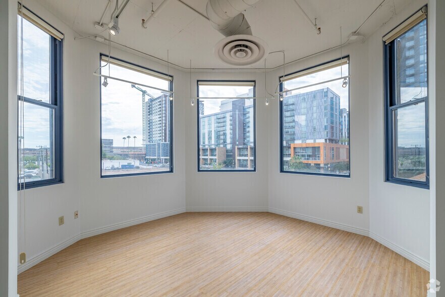 More Photos Of 21 E 6th St, Tempe Loft Creative Space For Lease