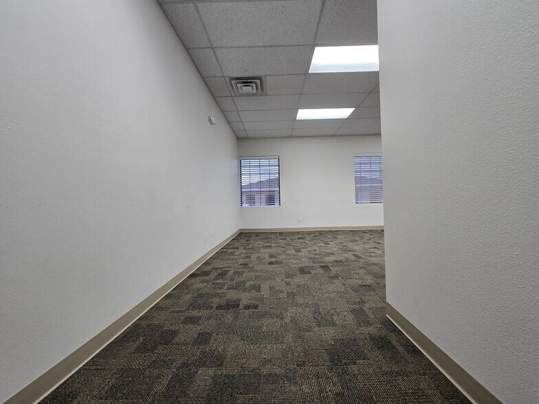 More Photos Of 557 W Silver St, Elko Office For Lease