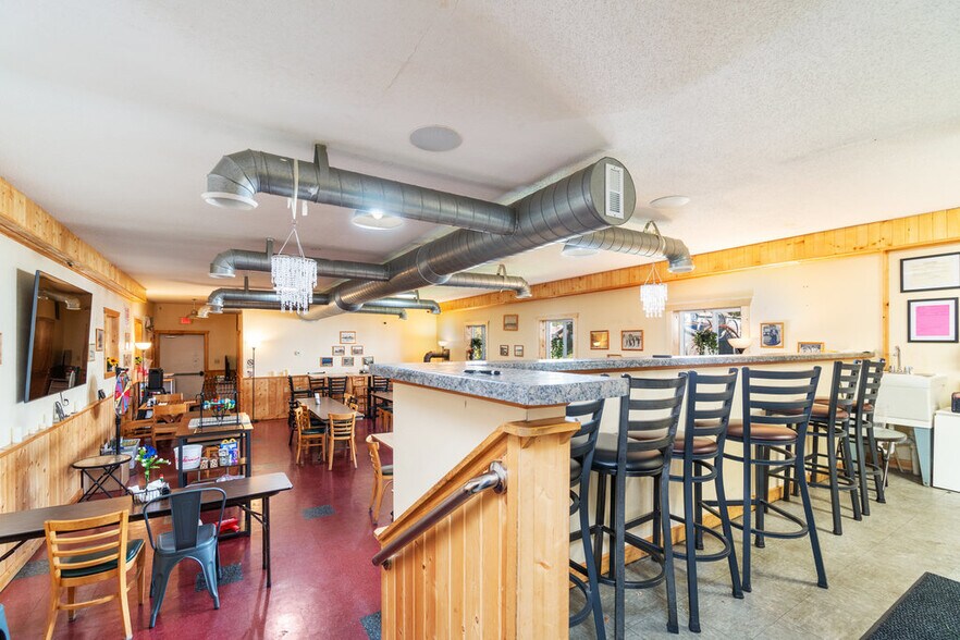 More Photos Of 116 Main St, Cornell Bar For Sale