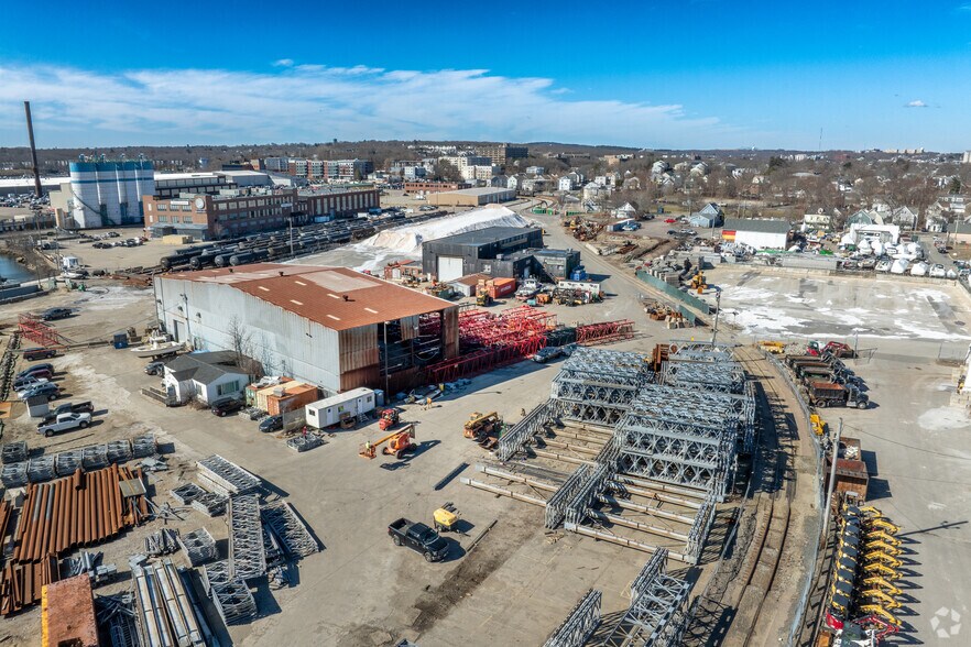 More Photos Of 555 South St, Quincy Land For Lease