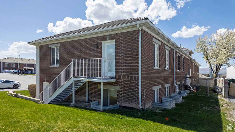 More Photos Of 11576 S State St, Draper Medical For Lease