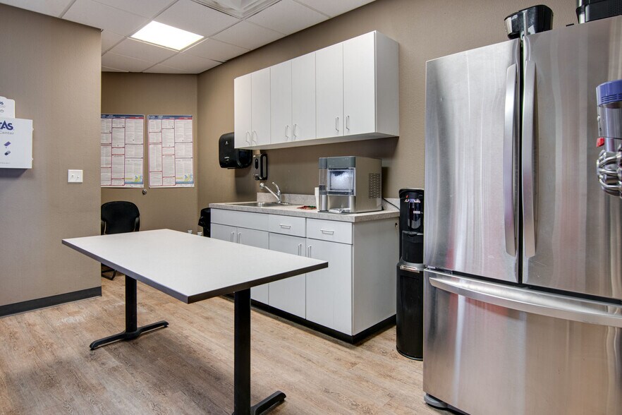 More Photos Of 3760 Golden Triangle Blvd, Keller Auto Dealership For Sale