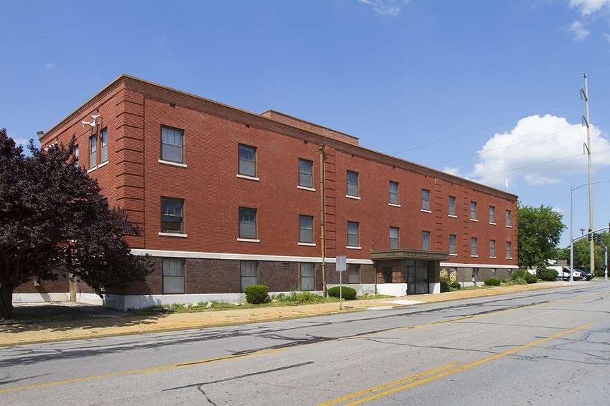 More Photos Of 1020 E 63rd St, Kansas City Loft Creative Space For Sale