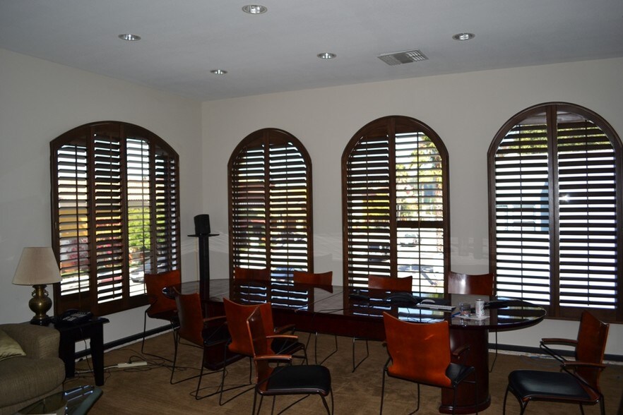 More Photos Of 10960 Ventura Blvd, Studio City Office For Lease