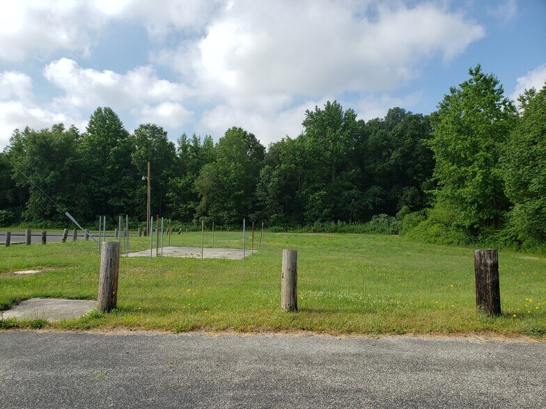 More Photos Of 896-900 Courses Landing Rd, Penns Grove, Carneys Point Industrial For Sale