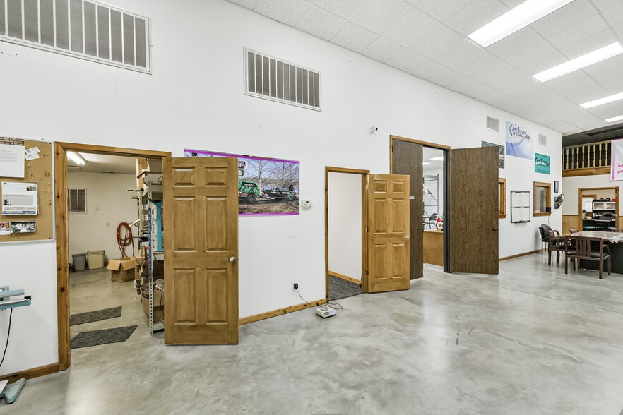 More Photos Of 7449 Wright Rd, Houston Manufacturing For Sale