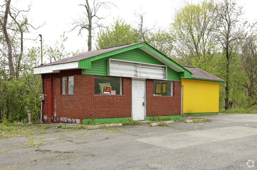 Primary Photo Of 516 W Main St, West Newton Auto Dealership For Sale