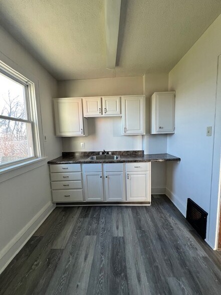 More Photos Of 208 Park Ave SW, Canton Apartments For Sale
