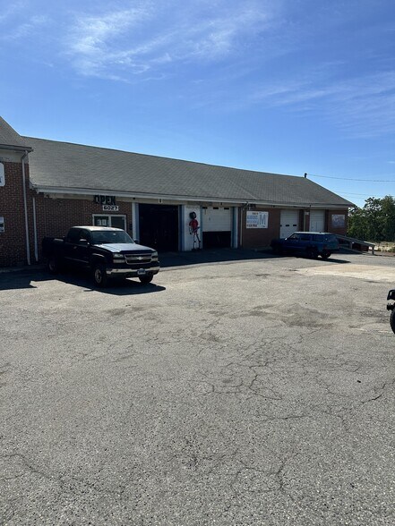 More Photos Of 6027 Ritchie Hwy, Brooklyn Freestanding For Sale