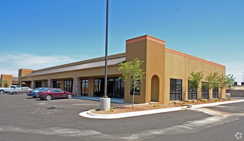 More Photos Of 10801 Gateway Blvd W, El Paso Unknown For Lease