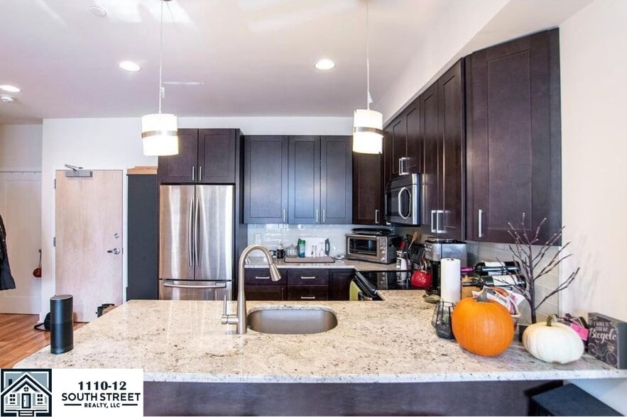 More Photos Of 1110 South St, Philadelphia Storefront Retail Residential For Sale
