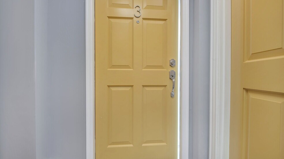 More Photos Of 323 8th St NE, Washington Apartments For Sale