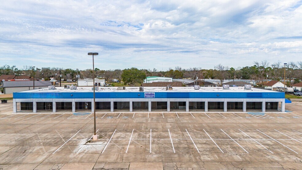 Primary Photo Of 1602 N Mechanic St, El Campo Land For Lease