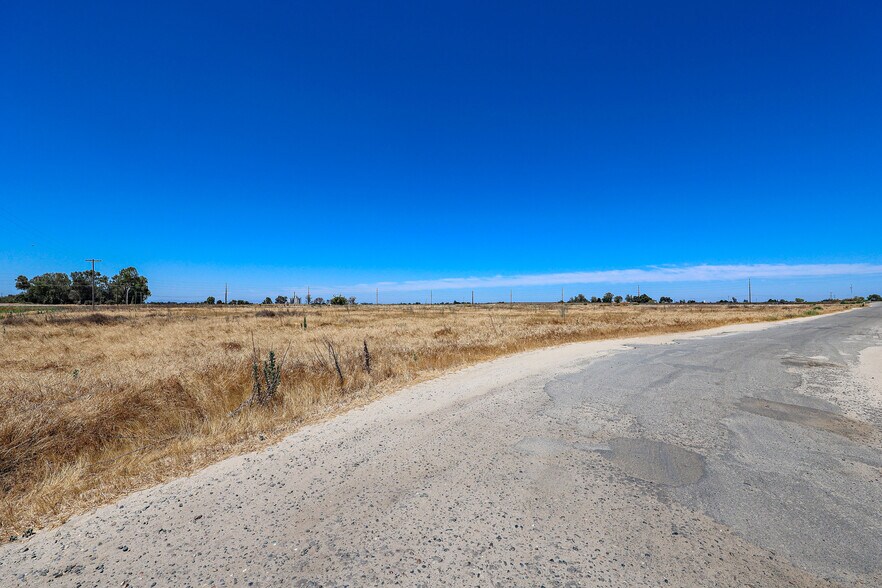 More Photos Of 1777 Bird Rd, Livingston Land For Sale