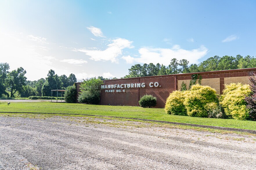 More Photos Of 2580 Highway 46, Heflin Warehouse For Sale