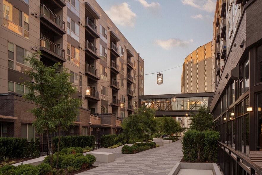 More Photos Of 1260 Spring St, Silver Spring Apartments For Lease