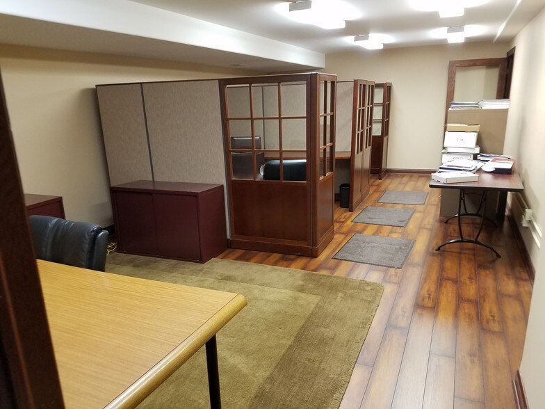 More Photos Of 10331-10335 W Lincoln Hwy, Frankfort Office For Sale